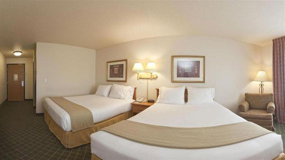 Holiday Inn Express & Suites Yankton By Ihg Ngoại thất bức ảnh