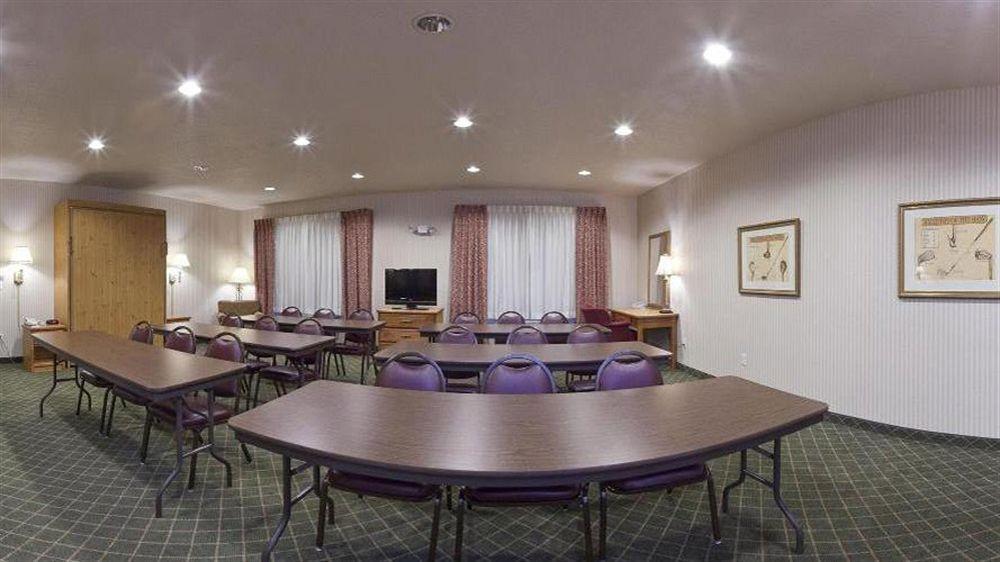 Holiday Inn Express & Suites Yankton By Ihg Ngoại thất bức ảnh