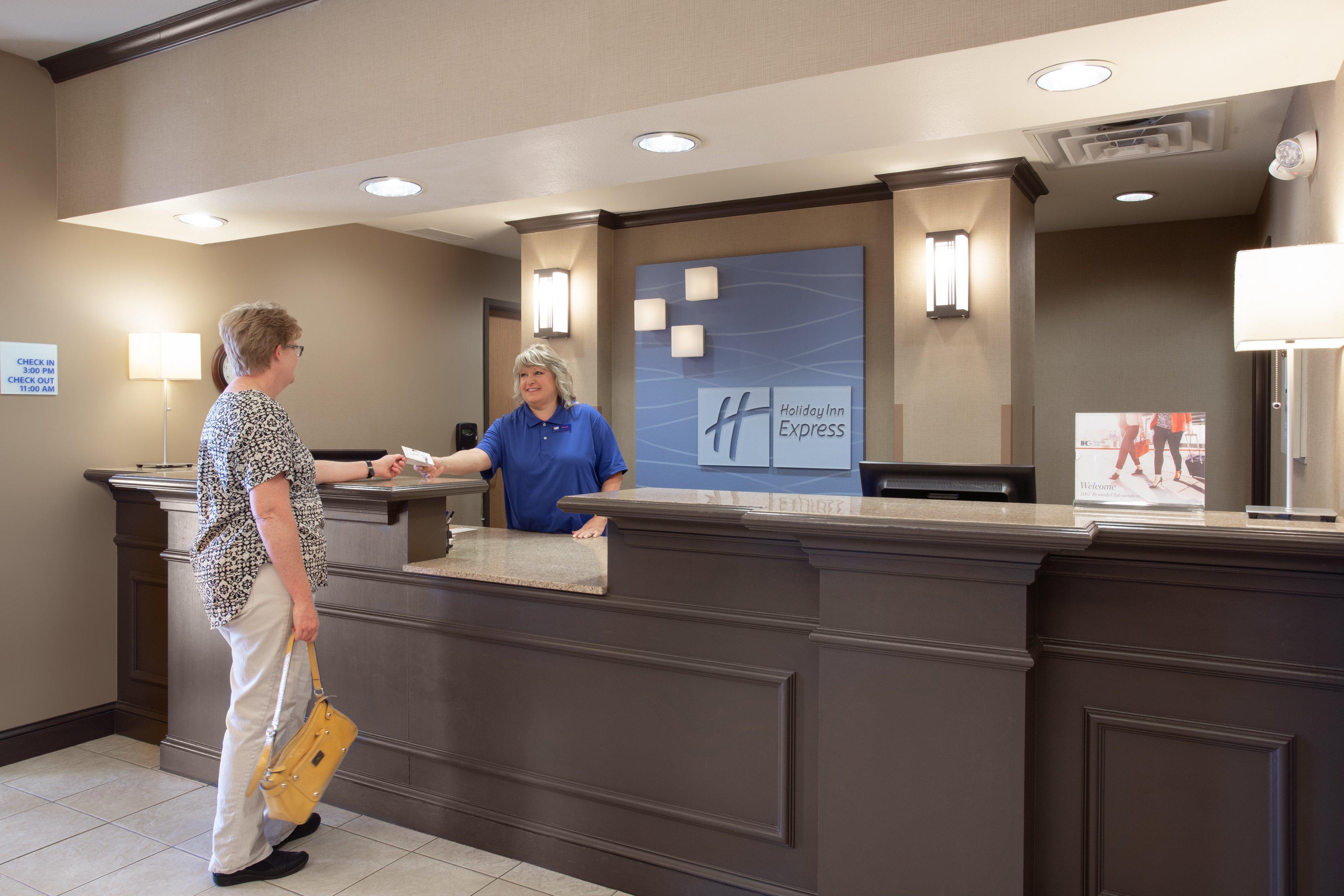 Holiday Inn Express & Suites Yankton By Ihg Ngoại thất bức ảnh