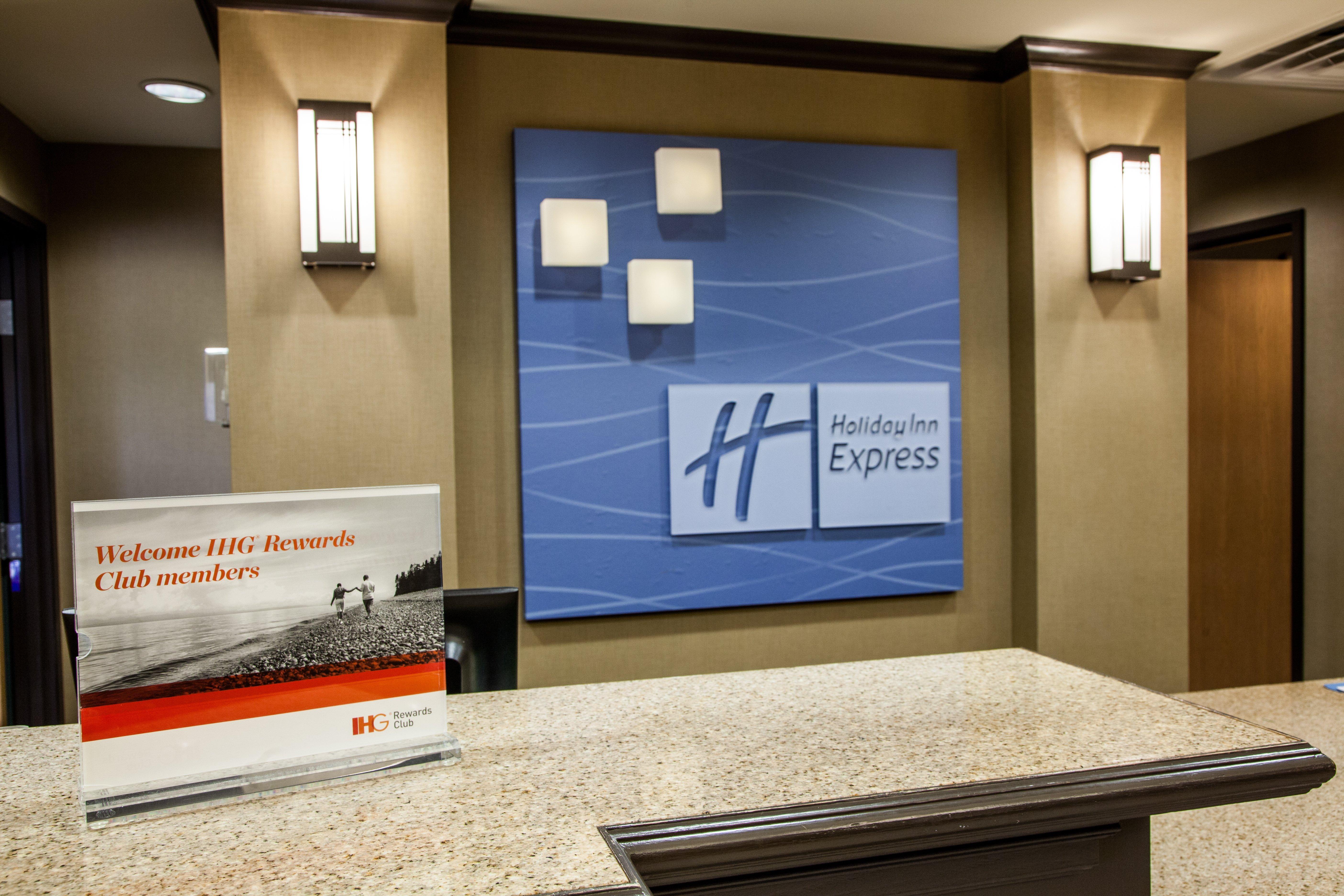 Holiday Inn Express & Suites Yankton By Ihg Ngoại thất bức ảnh