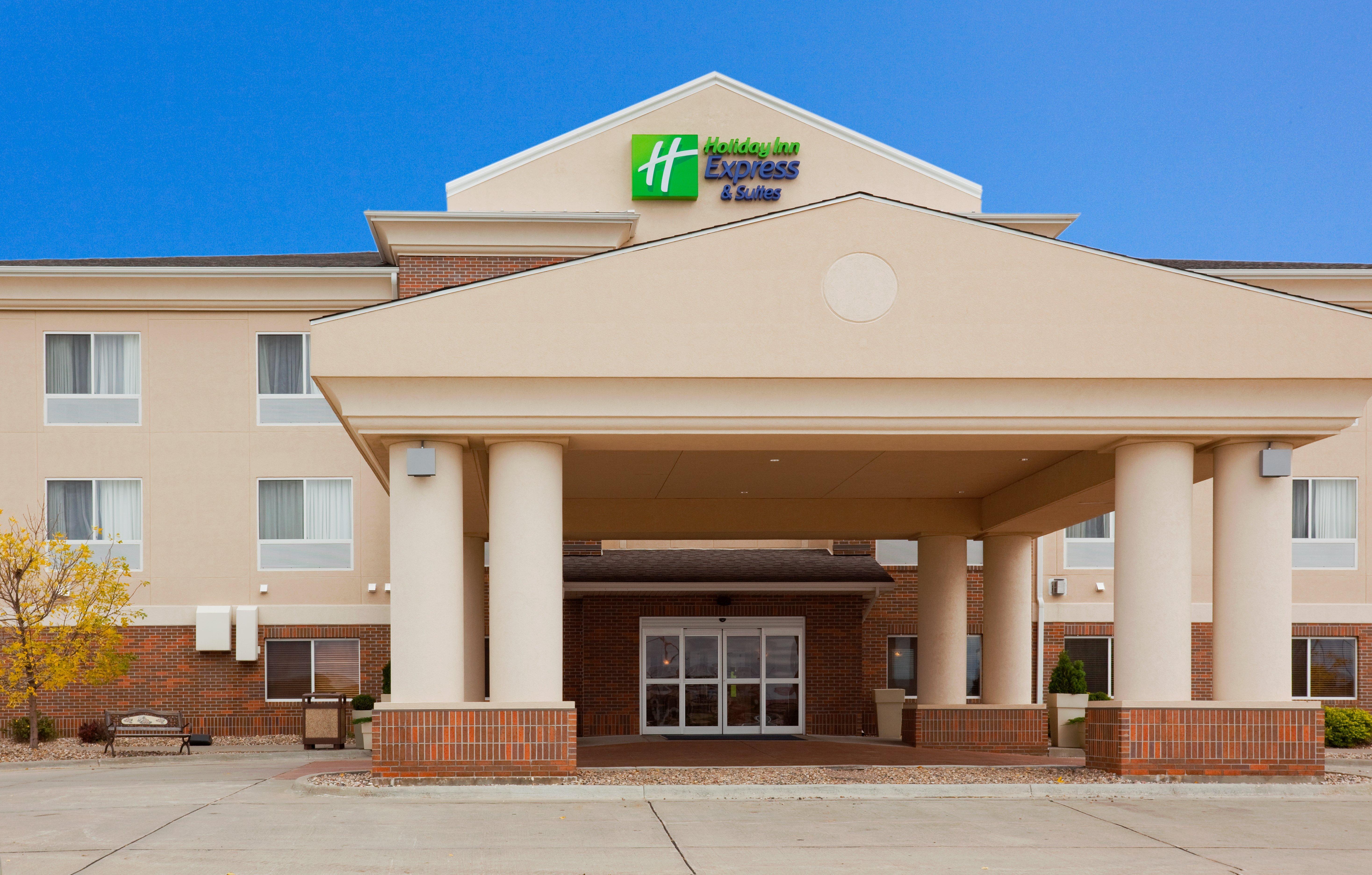 Holiday Inn Express & Suites Yankton By Ihg Ngoại thất bức ảnh