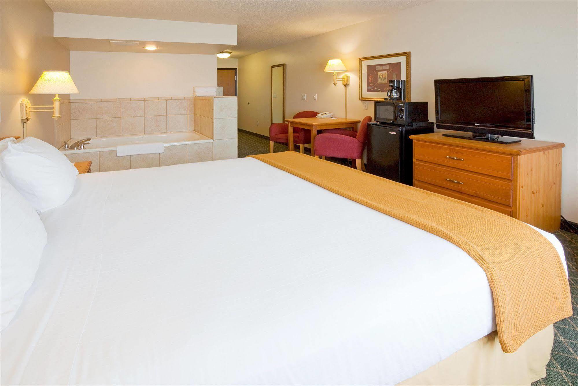 Holiday Inn Express & Suites Yankton By Ihg Phòng bức ảnh