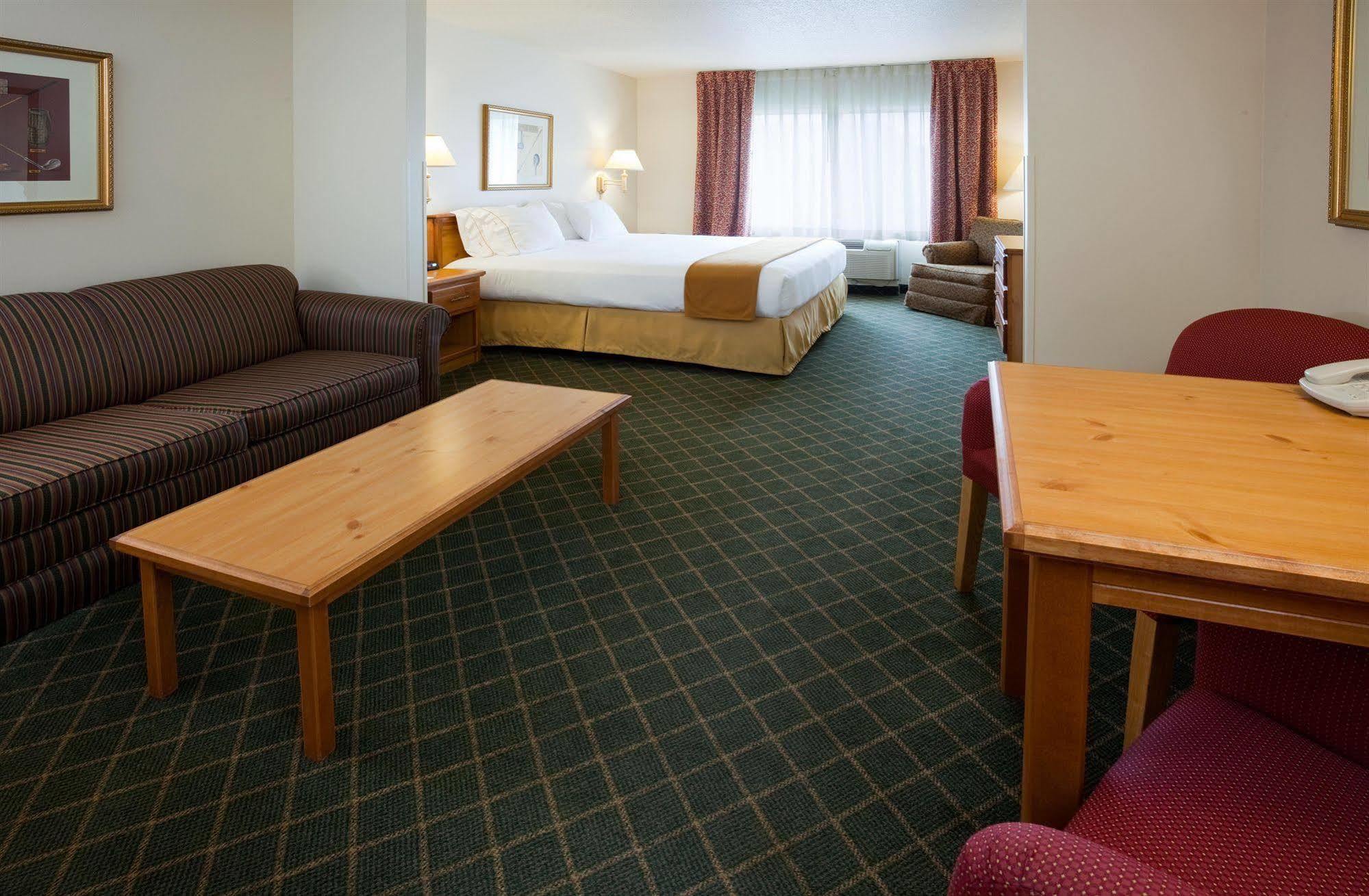 Holiday Inn Express & Suites Yankton By Ihg Ngoại thất bức ảnh