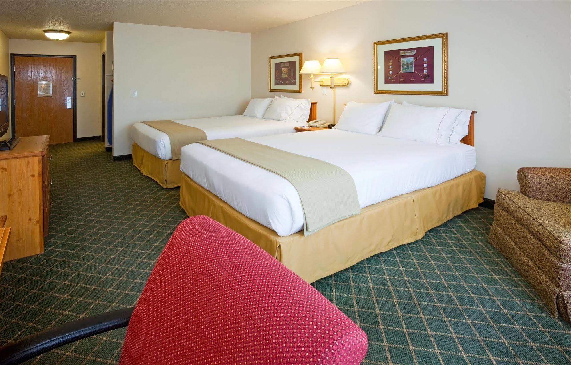 Holiday Inn Express & Suites Yankton By Ihg Phòng bức ảnh